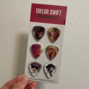 Taylor Swift RED Guitar Picks from 2012 - Set of 6